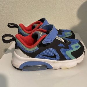 Nike Air Max 200 - size 8C